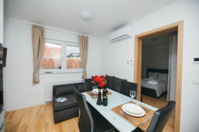 New & Modern smart HOME, FREE parking